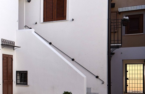 Albergheria Apartment | Six apartments with garden in the old town.
