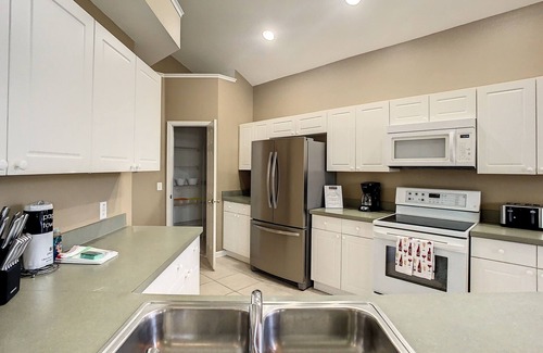 Windsor Palms Villa | Six Bed Close to Disney in a Gated Resort Community