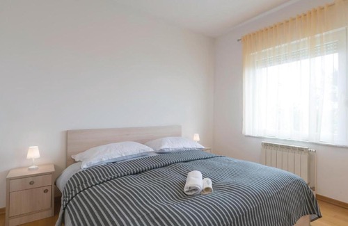 Zagreb House | Six-Bedroom Holiday Home in Zagreb