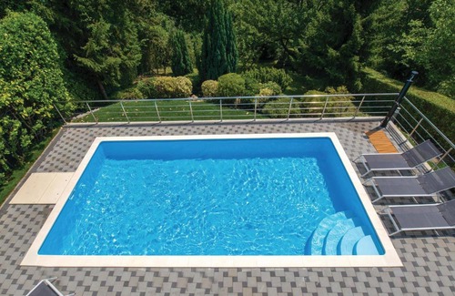 Zagreb House | Six-Bedroom Holiday Home in Zagreb