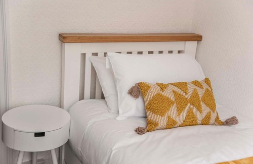 Six Bells House | Six Bells Retreat