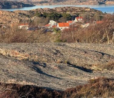 Skalhamn Apartment | Skönaste stället som finns. Bara 300 m till havet.