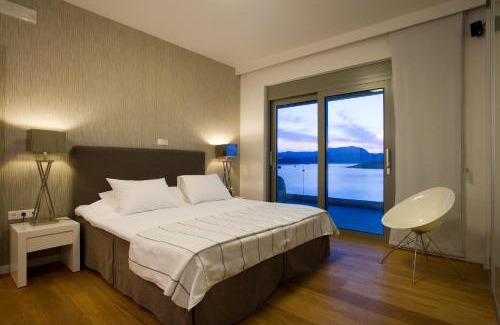 Plaka Villa | SK Place Luxury Seafront Villas Chania