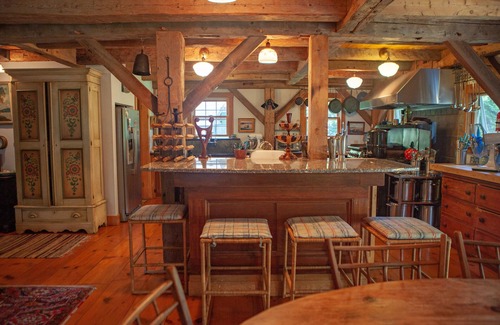 Orleans House | Skaket Beach - 4 BR/3 BA - Post and Beam Walk to Skaket