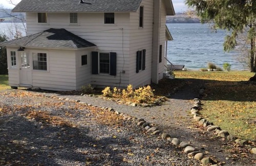 Skaneateles House | Skaneateles Cottage, on the lake! East Lake Sun!,- Charming!