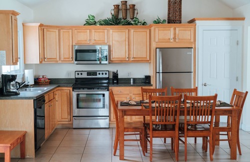 Sennett Hotel | Skaneateles Suites