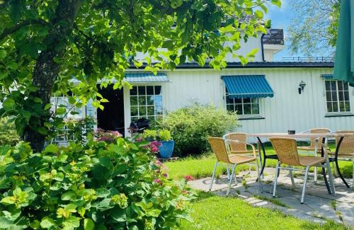 Kirkenaer Hotel | Skaslien Hotel & Guesthouse