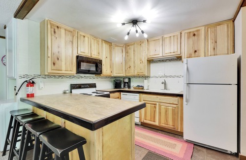 Brian Head Condo | Ski & Adventure Condo 4 Minutes to Giant Steps