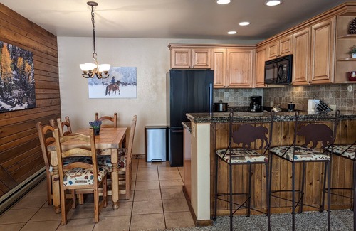 Crested Butte Condo | Ski and Bike In/Out Condo on Mt. Crested Butte with Private Entrance. Sleeps 8
