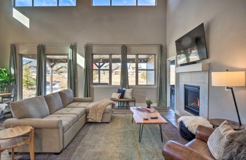 Grand Elk Ranch House | Ski and Hike Home with Hot Tub and Gas Grill in Granby