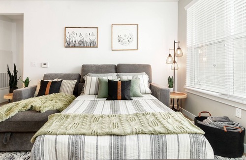 Draper Apartment | Ski and Relax - Conveniently Located - Luxury Stay