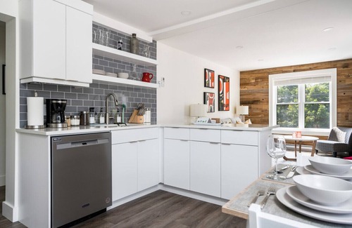 Meaford Apartment | "Ski" at Hills Meaford | 2BD Suite + Bunk Beds