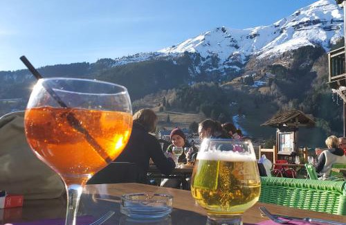 Les Contamines-Montjoie Apartment | SKI AUX PIEDS et PIEDS DANS L'EAU