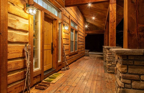 Tamarack Resort House | Ski, Boat, Bike, Hike! All-Season Mountain Access- Cozy Tamarack Timberhaus.