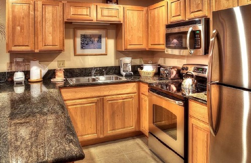 Four O'Clock Condo | Ski Breck at CHRISTMAS, Ski in Ski out, Dec 20 to Dec 27 2025