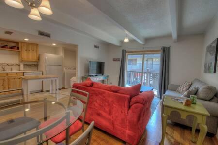 Warrior's Mark House | Ski Breck Condo Clubhouse and Free Breck Shuttle