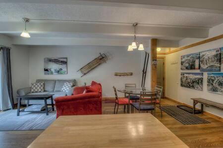 Warrior's Mark House | Ski Breck Condo Clubhouse and Free Breck Shuttle