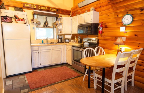 Snowshoe Condo | Ski cabin- Close, Comfortable, & well kept cabin- Family friendly