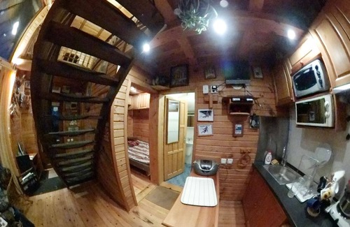 Madzhare Ski Chalet | ski chalet near Borovets Bulgaria sleeps up to 16p. sauna jacuzzi gym tavern