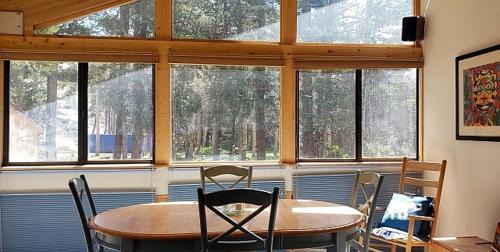 Bear Valley Apartment | Ski Condo - Creekside #103