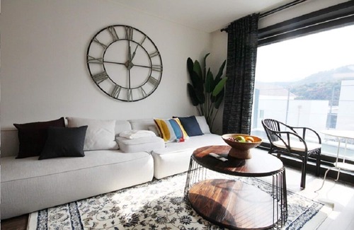 Daegwallyeong House | Ski, golfcoures olympic stadium near townhouse