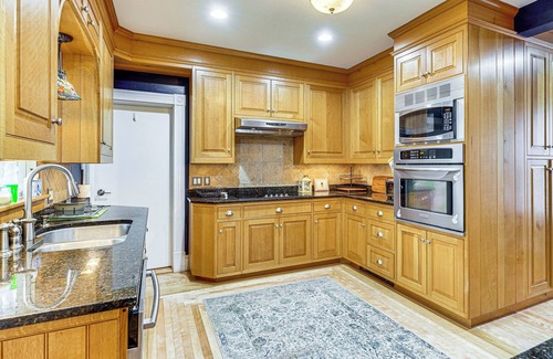 Rutland House | Ski, Hike & Fish: Modern Rutland Home