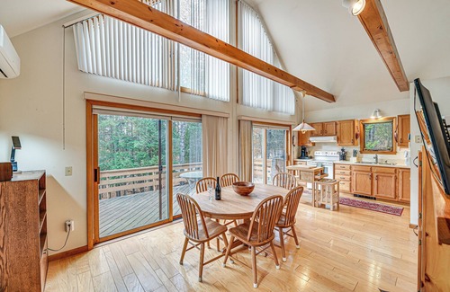Adirondack House | Ski, Hike & More: Adirondack Family Home