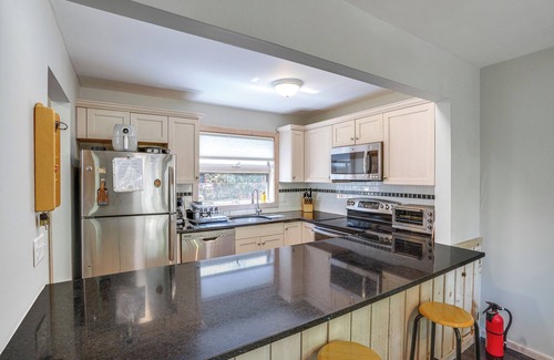 Windham Apartment | Ski, Hike & More: Year-round Gem in Windham