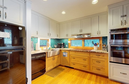 Waitsfield House | Ski home in the woods with a private hot tub & mountain views