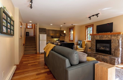 East Kootenay Condo | Ski-In/Bike-In @ FAR - Private & Secluded : Perfect for 2
