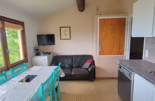 Saint-Michel-de-Chaillol Apartment | Ski-In/Ski-Out Apt - 2 Bdrms, Sleeps 4, South-Facing Balcony, Pet-Friendly, Bright Living Area