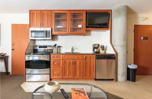 Salt Lake Mountain Resorts Condo | Ski in/out 2-bedroom condo at the Cliff Club at snowbird