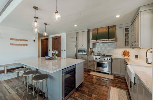 Empire Pass Condo | Ski-in/out Arrowleaf 3/3 Luxury w/2 Deer Valley Ski Passes