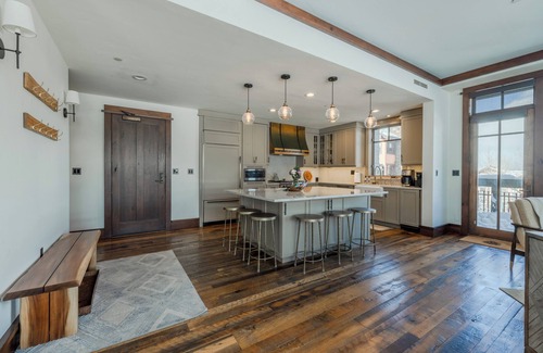 Empire Pass Condo | Ski-in/out Arrowleaf 3/3 Luxury w/2 Deer Valley Ski Passes
