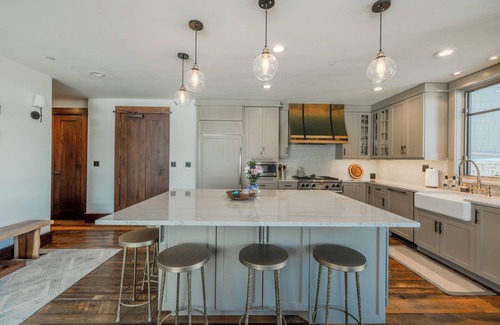 Empire Pass Condo | Ski-in/out Arrowleaf 3/3 Luxury w/2 Deer Valley Ski Passes