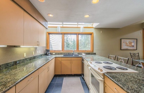 Winter Park Apartment | Ski-In/Out Condo w/Trails, Pool & Hot Tub