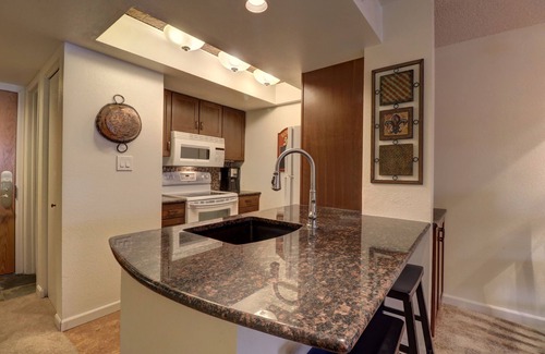 East Village at Copper Condo | Ski in/out Cozy Efficiency in East Village with available hot tub! FP211