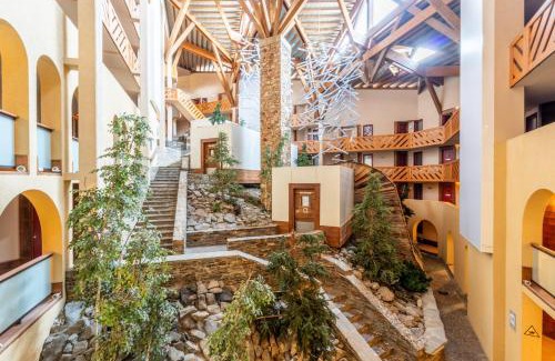 Val-Thorens Apartment | Ski In-Out - Heart of Val Thorens Spacious 8 Guests Apartment, WiFi 303