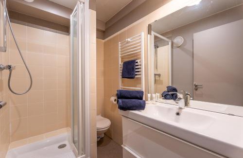 Val-Thorens Apartment | Ski In-Out - Heart of Val Thorens Spacious 8 Guests Apartment, WiFi 303