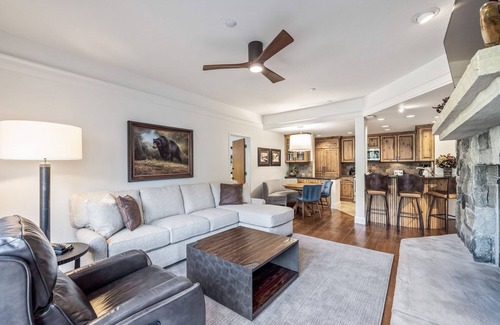 Beaver Creek Condo | Ski In/Out Luxury, Mountain Views, 2 Pools, 3 Hot Tubs, Steam, Sauna, Gym
