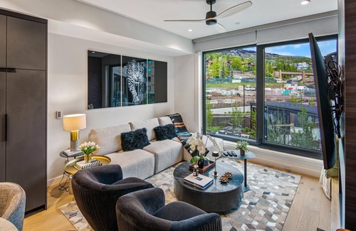 Snowmass Village Apartment | Ski In Out New High End Snowmass Mountain