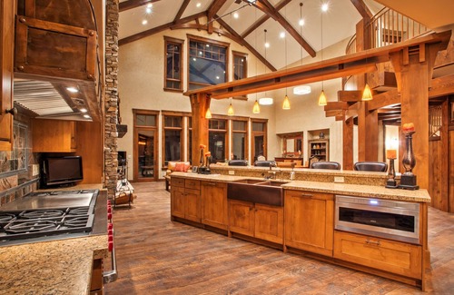 The Timbers House | Ski In/out Retreat! Make Wonderful Lifelong Memories! Huge En Suite Bedrooms!