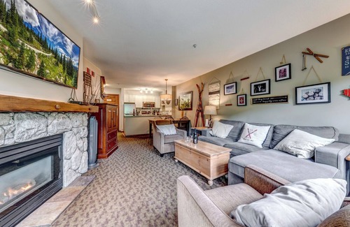 Upper Village Condo | SKI IN/OUT Slopeside ON Blackcomb w/pool & hot tubs