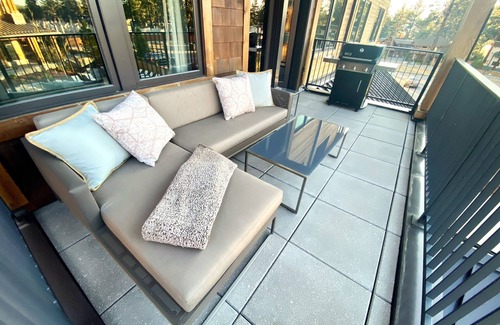 Lakeside Park Condo | Ski In/Out - Zalanta - Perfect Location - Heated Pool - 2 Hot Tubs - Heavenly