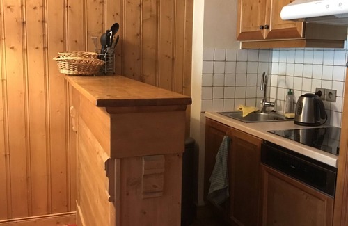 Arc-2000 Apartment | Ski-in Ski-out 2 bed apartment sleeping 7 in Le Refuge du Montagnard, Arc 1950