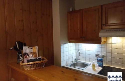 Arc-2000 Apartment | Ski-in Ski-out 2 bed apartment sleeping 7 in Le Refuge du Montagnard, Arc 1950