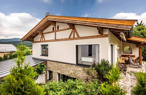Sankt Johann in Tirol House | SKI IN - SKI OUT at the Eichenhof ski lifts