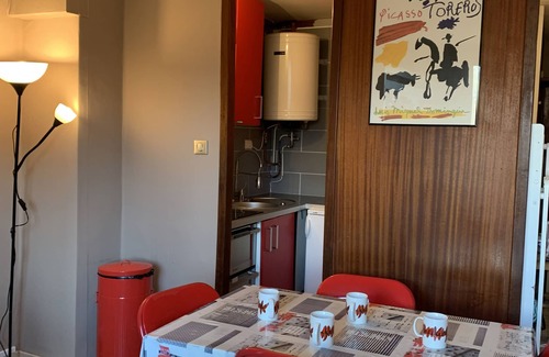 Pla d'Adet Apartment | Ski-in/ski-out studio