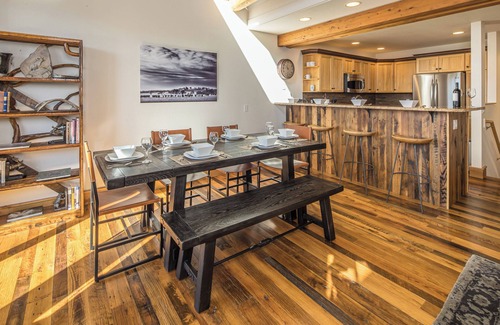 Saddle Ridge House | Ski In/Ski Out Condo, Private Hot Tub, Moonlight Basin