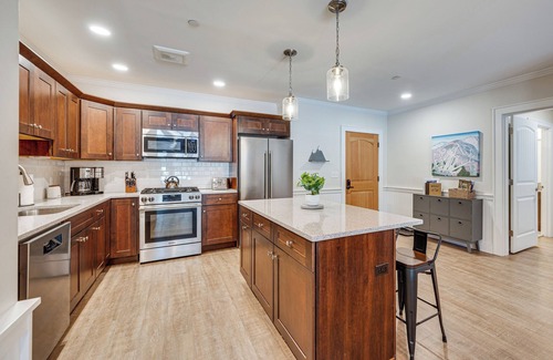 North Conway Apartment | Ski-in/ski-out Cranmore Mountain Resort Condo!